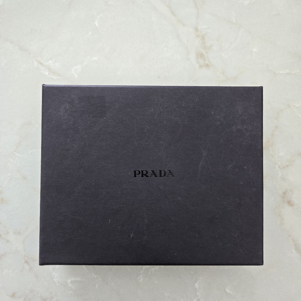 PRADA Authentic Nylon and Saffiano Leather Trifold Prada Wallet (Portafoglio) - Picture 6 of 6